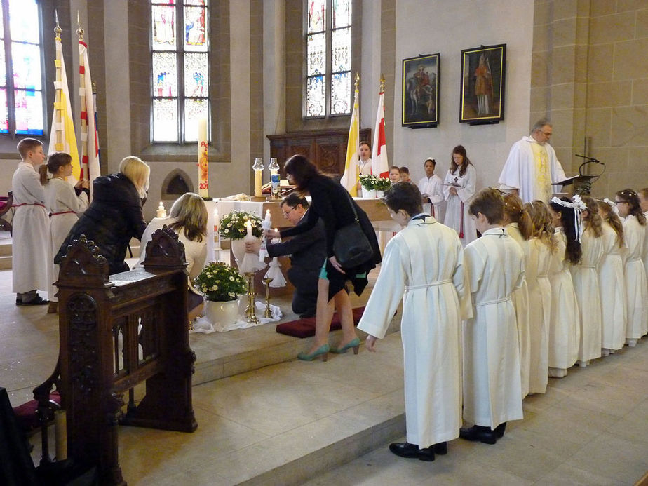 1. Heilige Kommunion in St. Crescentius (Foto: Karl-Franz Thiede)